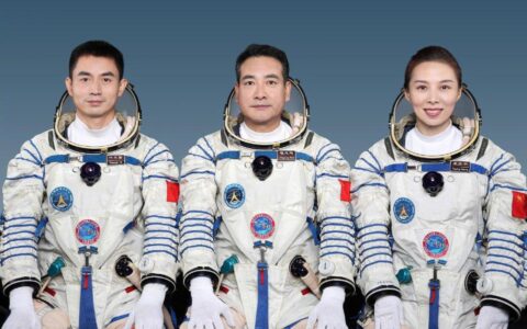 王亚平将成为中国首位出舱女航天员（为什么要派遣女航天员出舱）