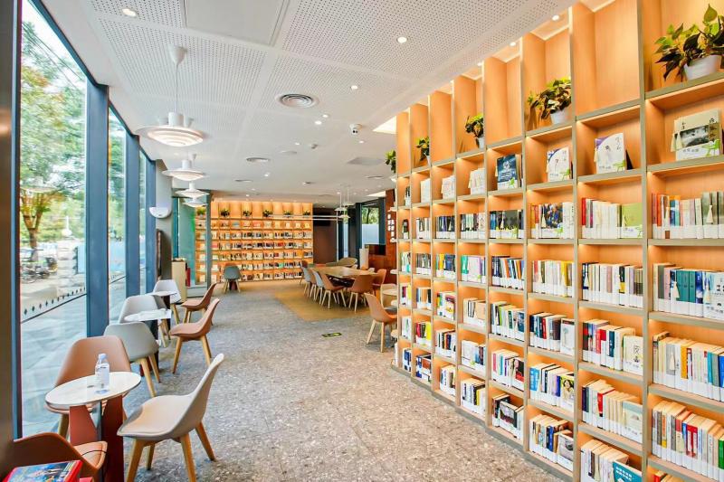 奈雪的茶京城首家书屋开业 打造清华旁最美阅读空间