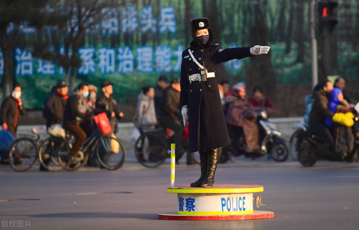 我，在北京当辅警，工作10年，晒出工资，透露大家报考辅警的原因