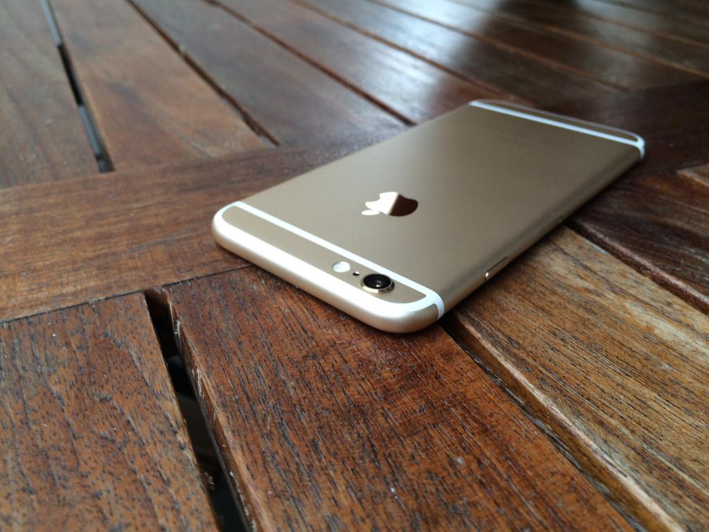 苹果6s手机图片及价格(苹果6手机发烫怎么回事)
