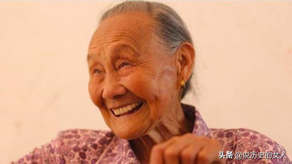 现代花木兰：日军杀她全家41口，她一战砍死7名鬼子，109岁仍健在