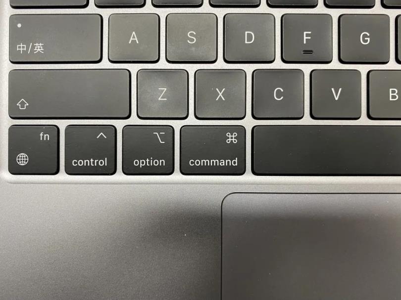 mac多窗口显示在同一屏幕(macbook怎么复制粘贴文字)