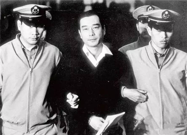 揭秘江南刺杀案始末，跟蒋经国有何关系，又是如何断送了蒋家王朝
