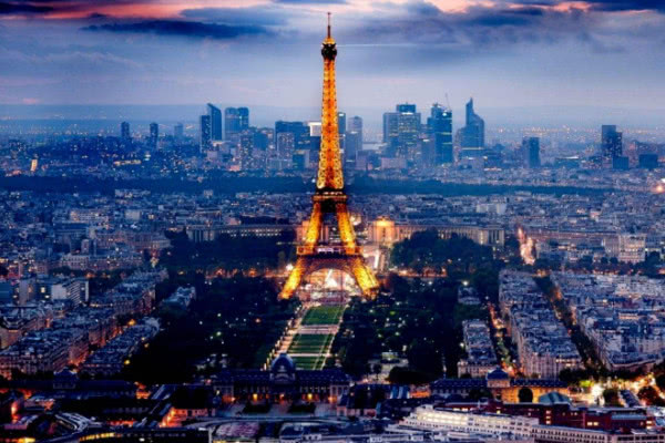 法国第一大城市巴黎，在中国是什么水平？差的不是一些