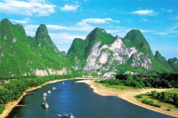 桂林旅游十大景点排行（桂林市区景点排行榜前十名）