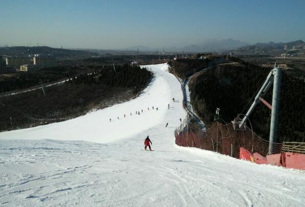 北京比较好的滑雪场（北京雪质最好的滑雪场）