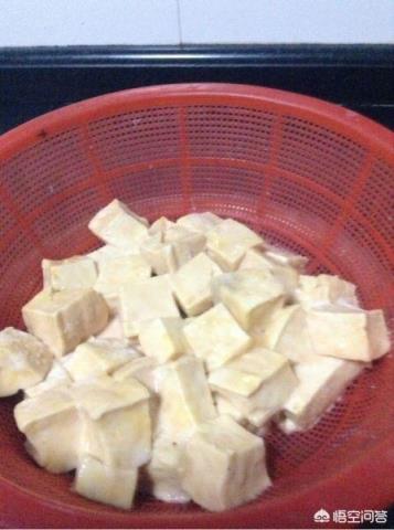 自制豆腐乳的家常做法,自己做豆腐乳都放什么香辛料呀？