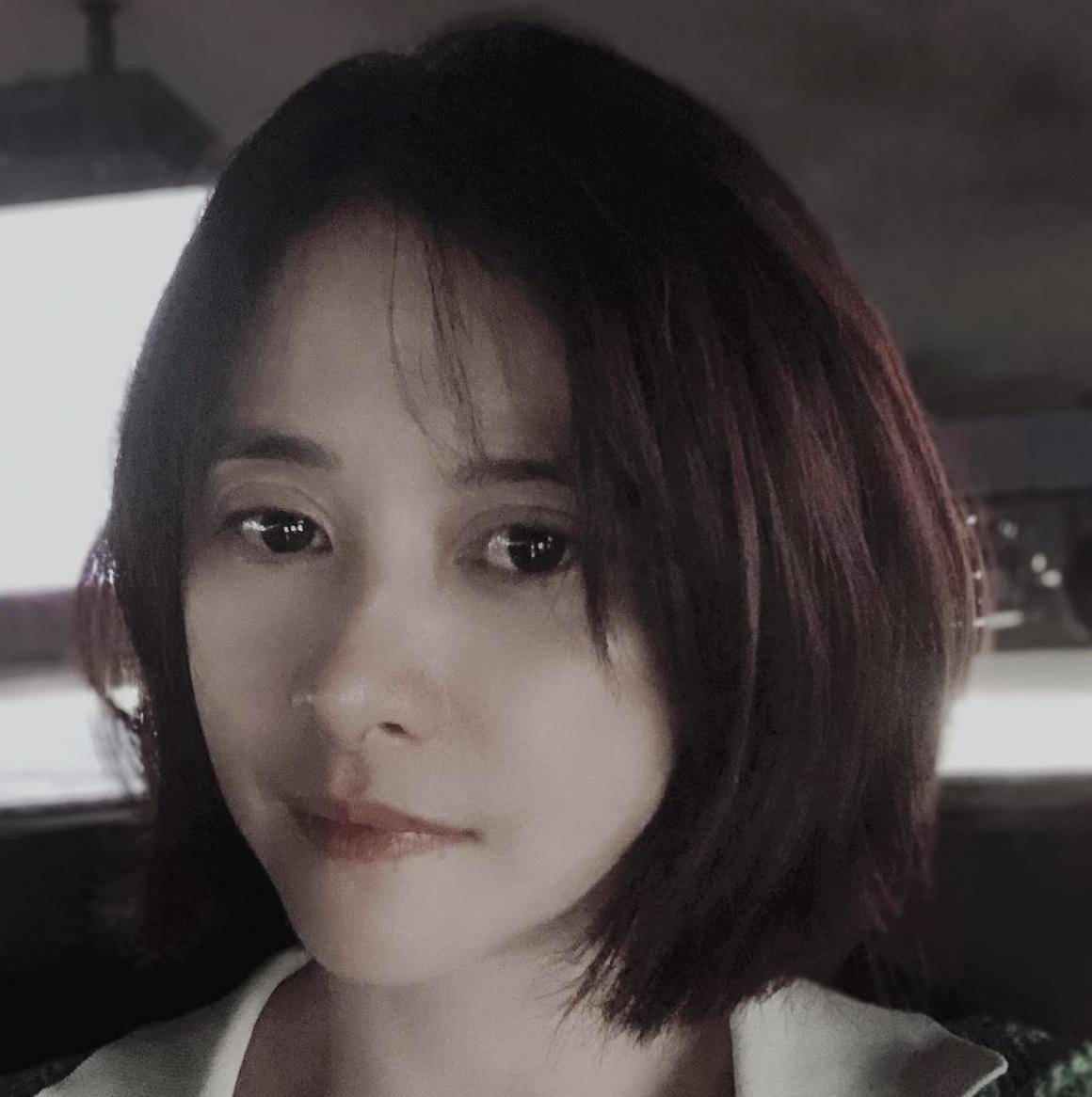 刚满45岁的TVB可爱鼻祖何美钿，活出了少女的状态
