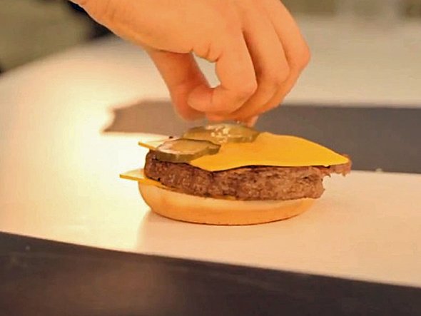 【案例】麦当劳广告中的汉堡是如何制作出来的