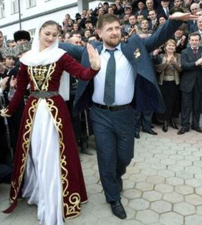 车臣总统小卡德罗夫，为何总是誓死效忠普京？