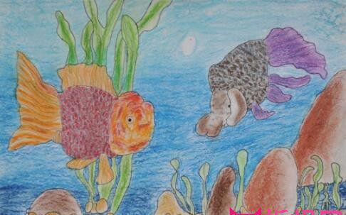海底世界儿童画，鱼儿成群