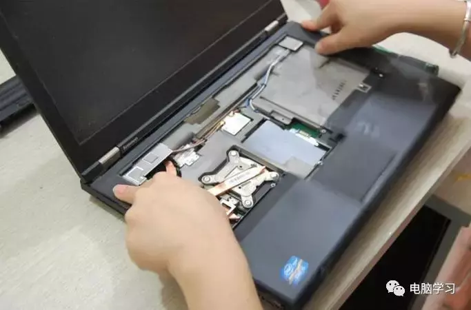 笔记本电脑拆机清灰图解，大神手把手教你（ThinkPad T430）