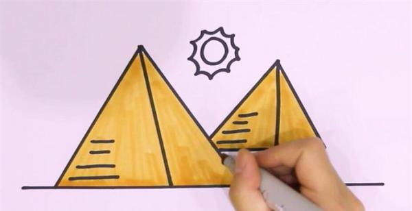 金字塔怎么画