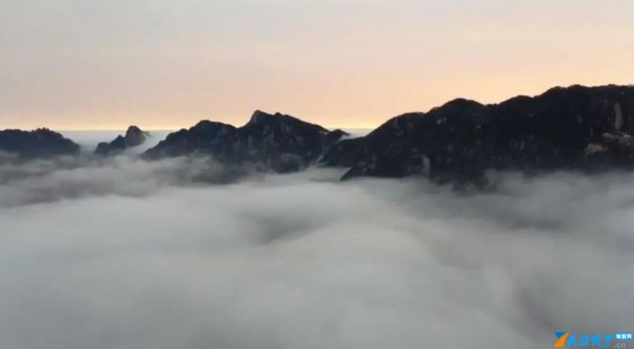 天姥山位于什么地方（【青峰】这两座云边的名山）-第13张图片