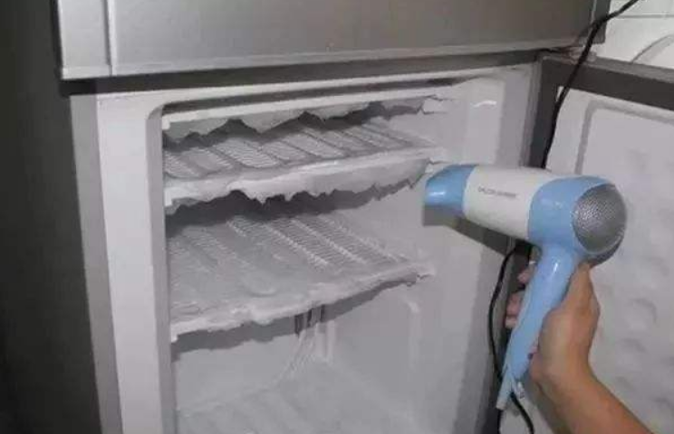 冰箱结冰怎么除 冰箱上面结冰怎么回事