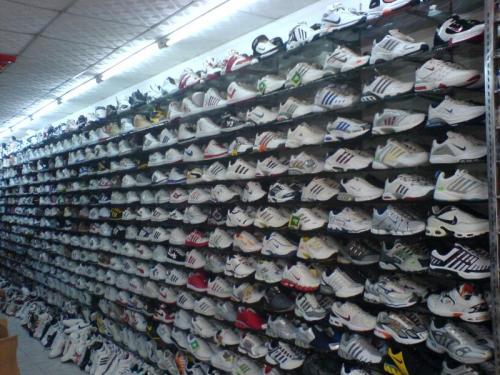 广州批发市场有哪些地方 最便宜的服装名鞋都在这里