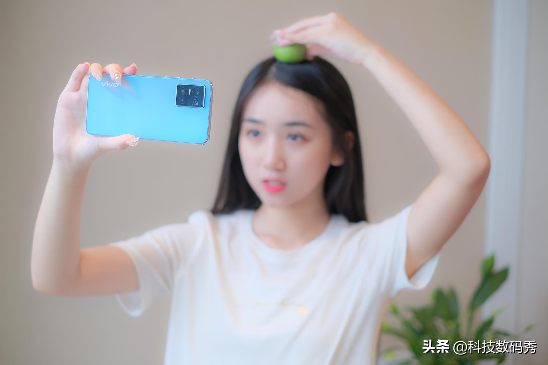 2021年度最适合女生自拍的最高像素手机，绮光焕彩vivo S10 Pro测评