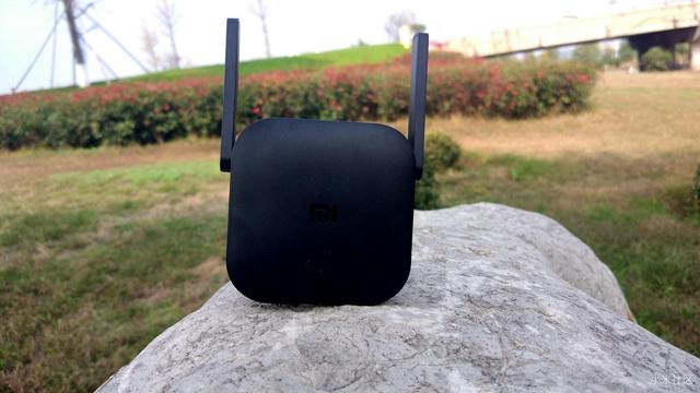 小米WiFi放大器Pro测评：远距离信号强才是王道