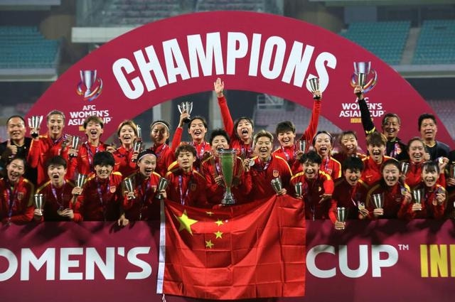 中国女足逆转夺冠！时隔16年重回亚洲之巅 唐佳丽进1球+1助攻