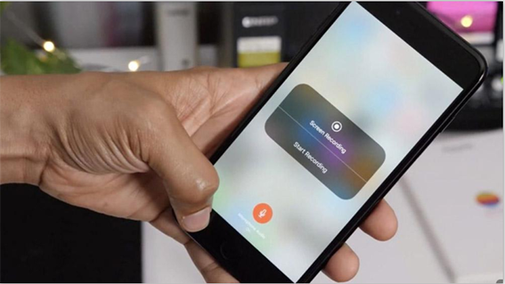苹果手机内置录屏技巧，还能加入自己的声音，花3秒钟设置一下