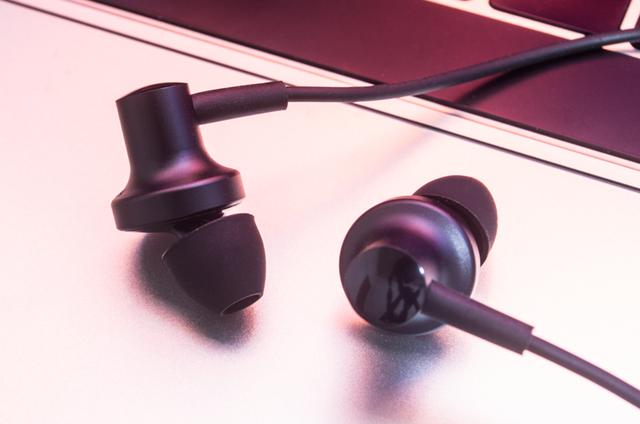 小米圈铁耳机2评测：定位清晰、高性价比的实用派
