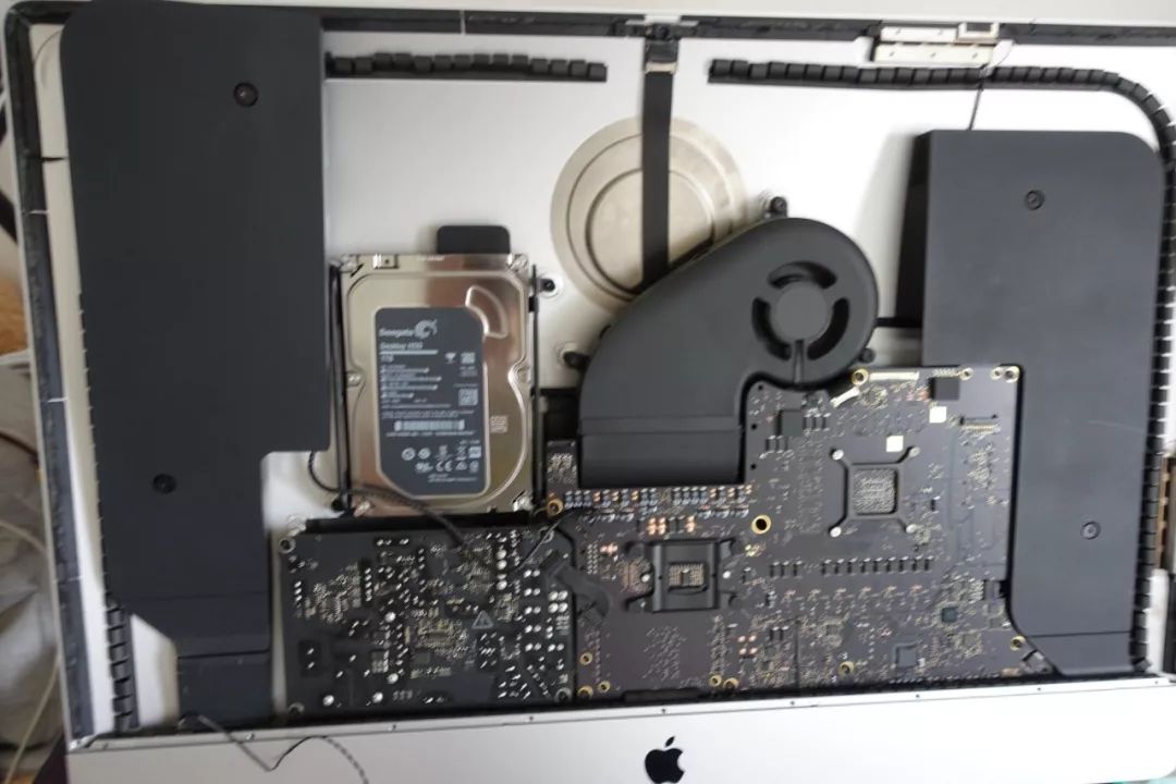 Apple iMac 5K 低配升级成顶配教程