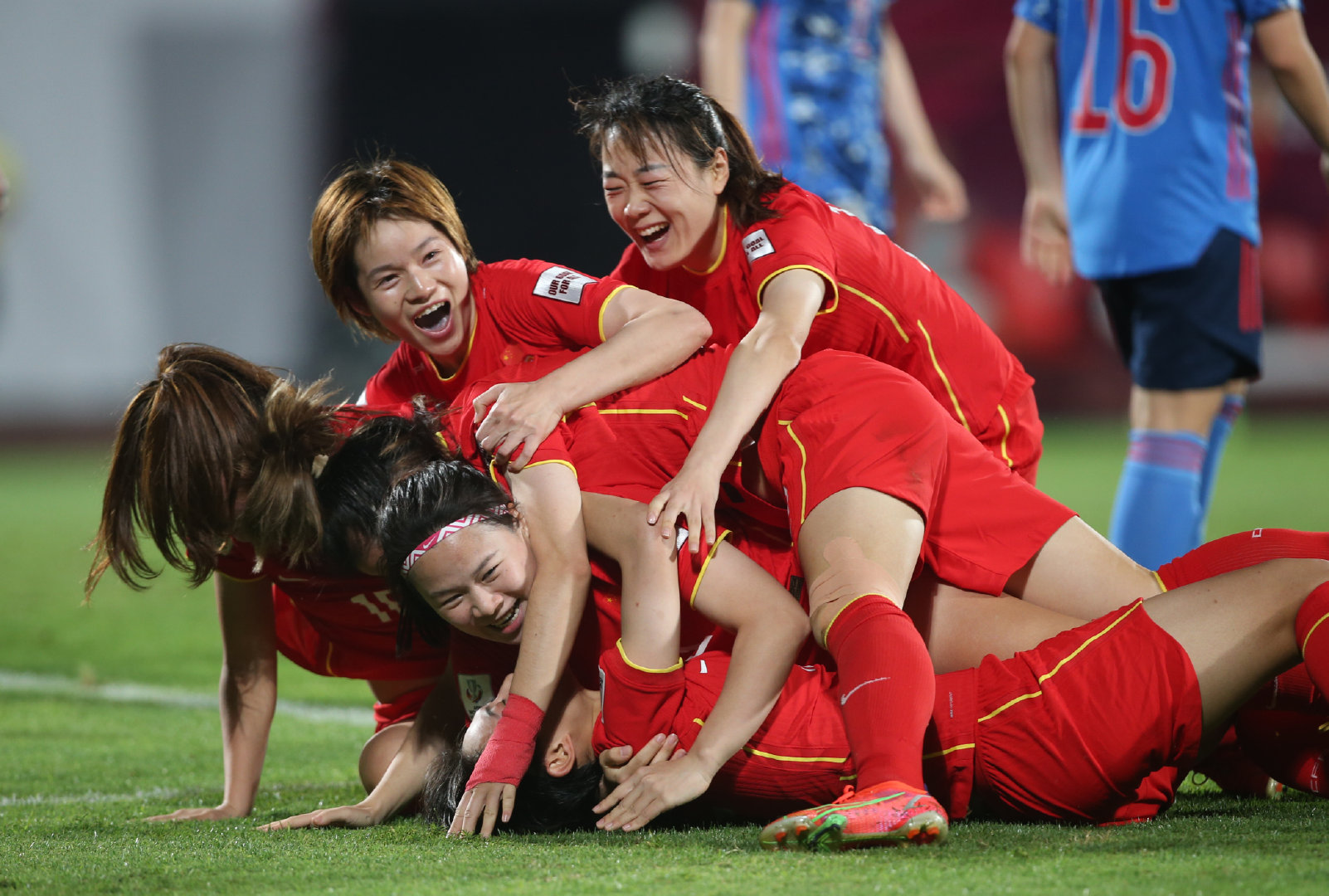 女足的韧劲看哭了！中国足球需要这场“奇迹”