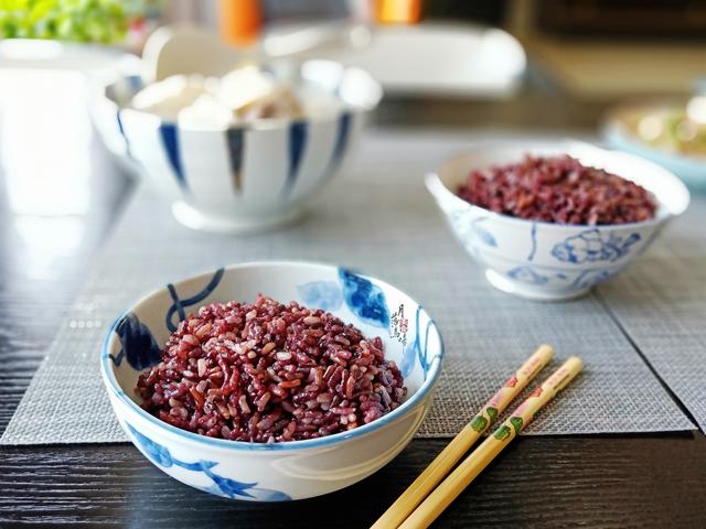 三色糙米饭营养比米饭高，为什么能减肥？应该怎么煮才正确？