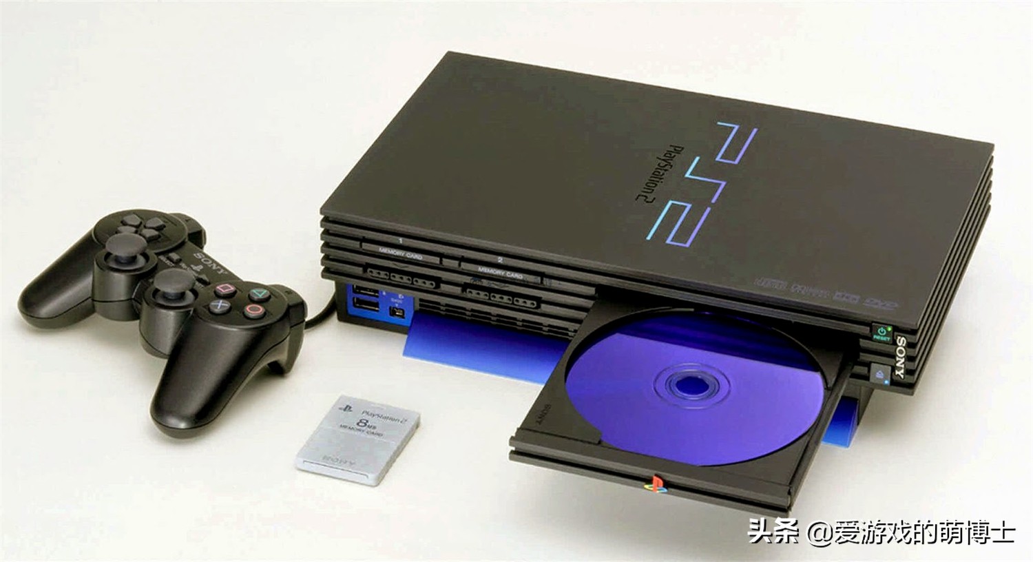 随时随地玩经典主机游戏，玩家将索尼PS2改造成了一台掌机