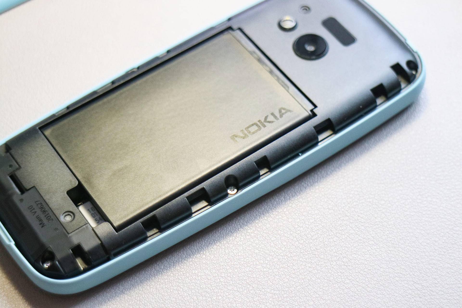 Nokia 220，经典4G功能备用机