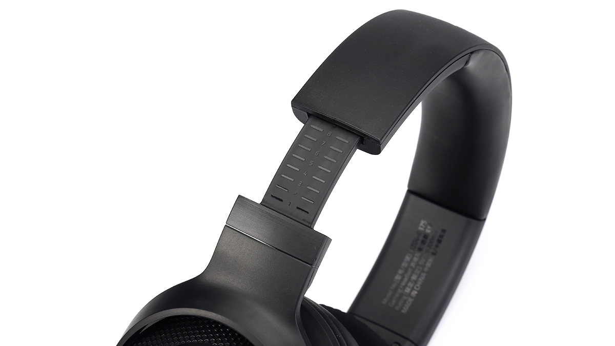 雷蛇北海巨妖V3 X游戏耳机评测：超轻机身，舒适轻松