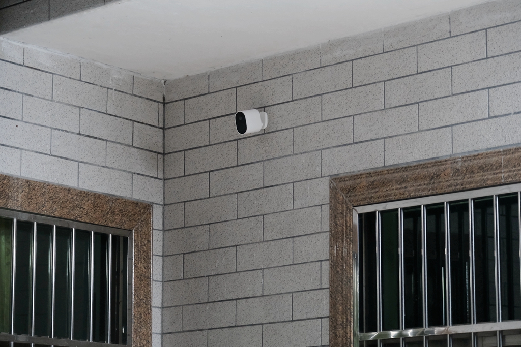 无需布线！小米首款室外无线摄像机全面评测：从未进家门就安防