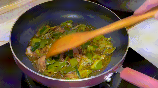 用了无数煎锅，还是它最得我心：苏泊尔聚油煎锅