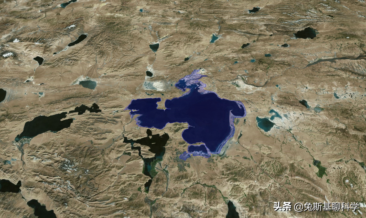 中国面积最大的湖泊是那个（中国面积最大的十大湖泊排名）