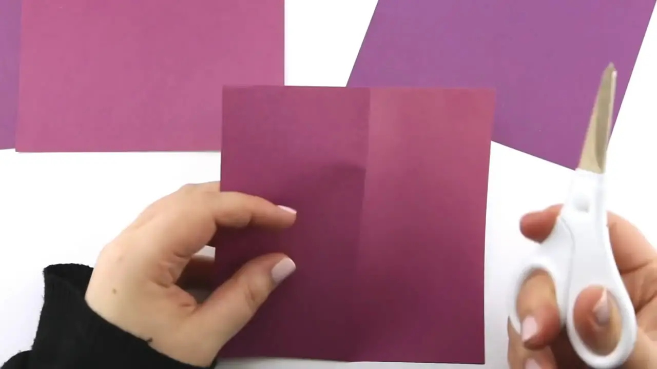 七巧板怎么做手工步骤（教你七巧板的折纸制作方法）