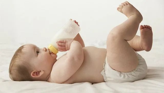 接近母乳的奶粉有哪些？如何给宝宝选择更接近母乳的奶粉？