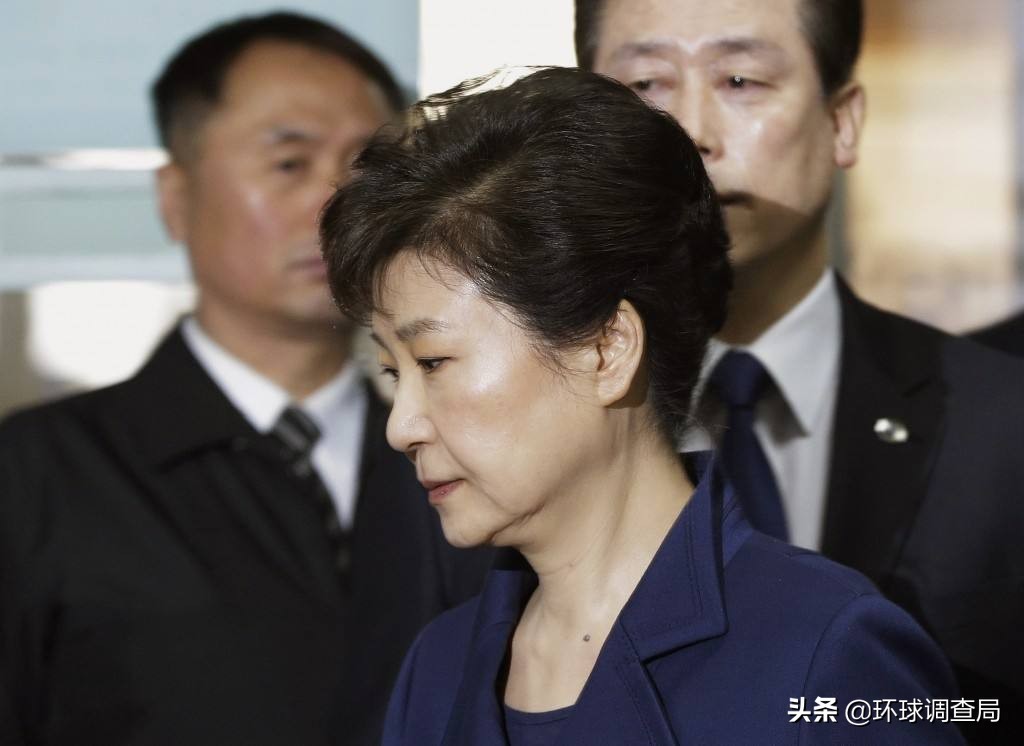 政坛风云再起？11月23日，又一韩国前总统去世，朴槿惠被送进医院
