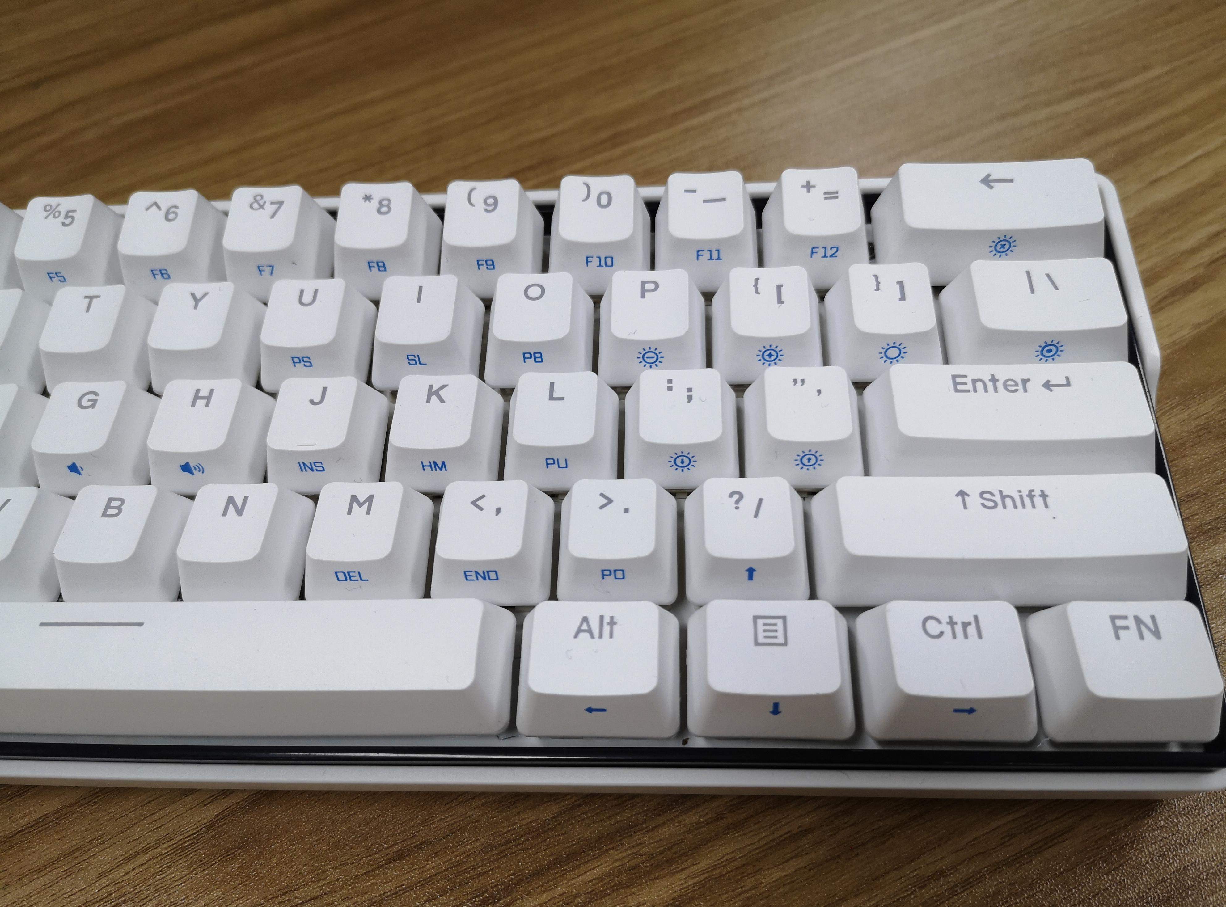 机械键盘和普通的办公用薄膜键盘的区别
