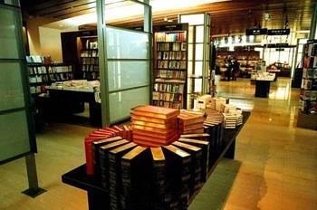 广州最具特色的十大书店（广州最大最全的书店）