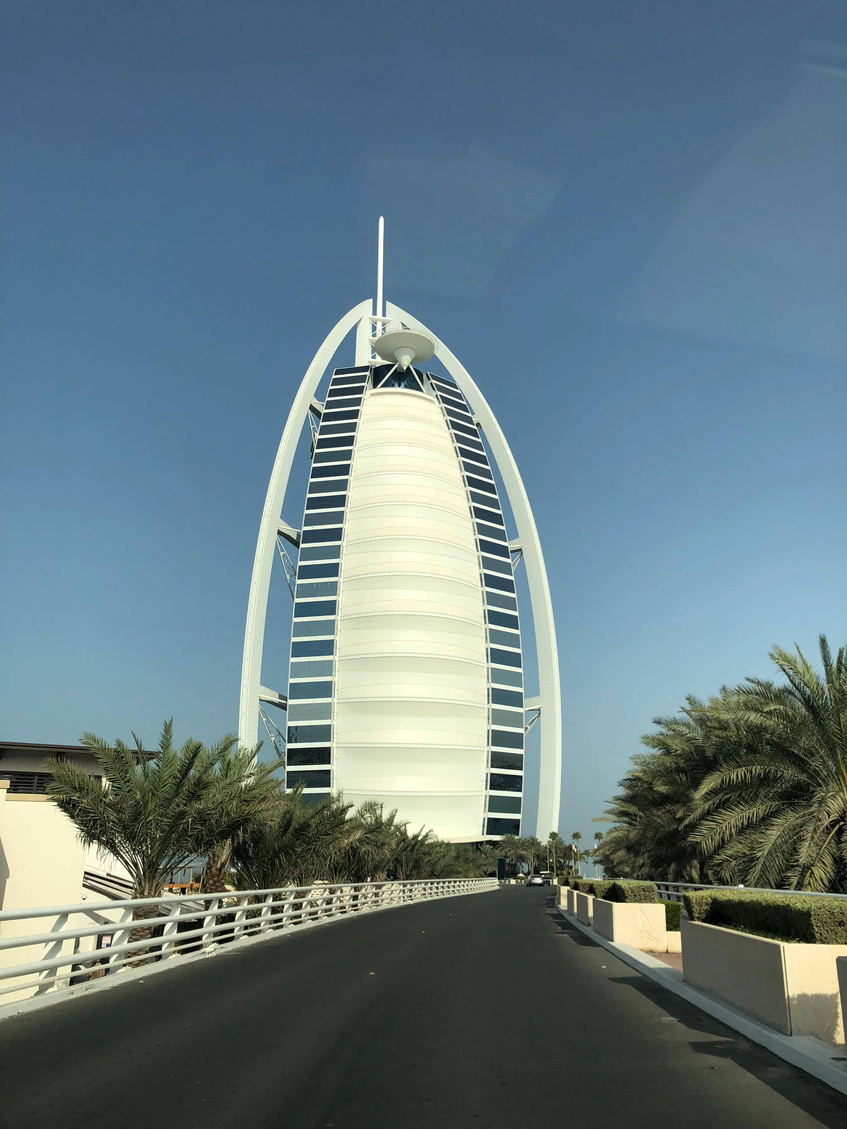 迪拜的帆船酒店（七星级的帆船酒店）