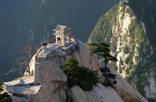 中国10大名山都有哪些，哪个山最高？