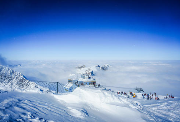 全球十大雪场排行榜 瑞士多个滑雪场上榜，圣莫里兹最值得一去