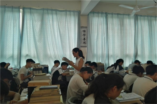 萍乡十大高中排行榜 萍乡市第八中学上榜第一师资一流