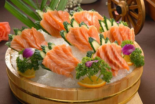 精选四款三文鱼简单吃法，做法很简单，吃着也很特别，值得参考