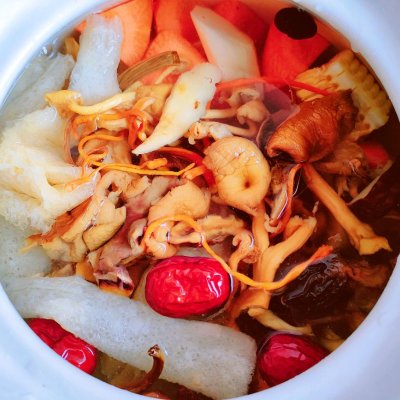 七彩菌菇汤的做法大全（超下饭的菌菇汤家常做法）